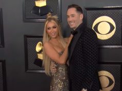 Božićni blic Paris Hilton sa porodicom