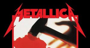 Pokojni basista grupe “Metalika” Klif Barton kao akciona figurica