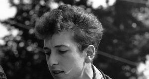 Edvard Norton menja Benedikta Kamberbača u filmu o Bobu Dilanu “A Complete Unknown”