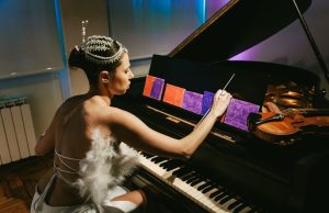 P….S….fashion i DAH Teatar zajedno u slavljenju žena pionirki u Srbiji