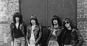 Naslednici članova grupe Ramones na sudu zbog filma o Džoiju Ramonu
