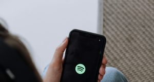 Spotify oštro osuđuje Apple za “nečuvene” naknade: zatražena podrška britanske vlade