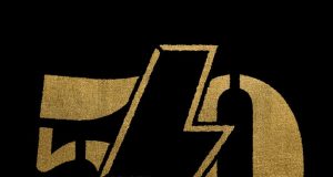 AC/DC proslavljaju 50. godišnjicu ponovnim izdavanjem svih albuma na zlatnom vinilu