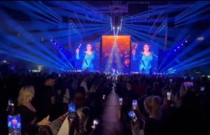 Regionalna zvezda spetakularno započela treći deo koncerta!