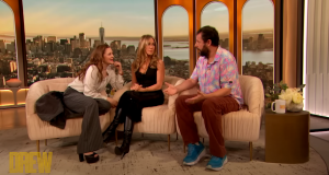 Dru Barimor izrazila želju da sarađuje sa Adamom Sendlerom i Dženifer Aniston