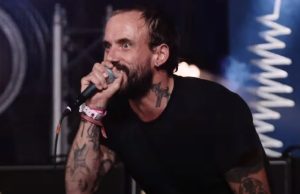 Pevač grupe Idles čitaće “Bedtime story” za decu