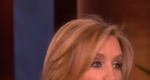 Felisiti Hafman korak do očajne domaćice