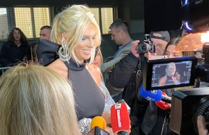 Jelena Karleuša: Dragana ima toliko evergrinova, da nije bitno kojom pesmom otvara koncert!