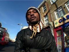 Nourished By Time predstavio prvi singl “Hand On Me” sa predstojećeg EP-ija “Catching Chickens”