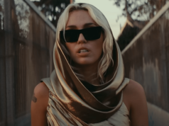 Majli Sajrus nastupa na dodeli Gremija