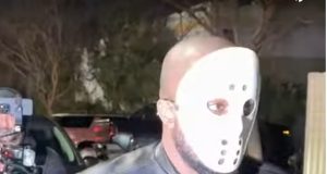 Kanje Vest kao Džejson iz horora Petak 13.