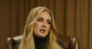 Adel na meti besnih fanova zbog cene karata za njene koncerte u Evropi