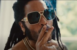 Leni Krevic nastupa na poluvremenu finala Lige šampiona