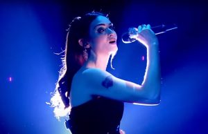 Sofi Elis Bekstor izvela pesmu “Murder on the Dancefloor” na dodeli BAFTA nagrada