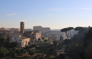 Kopija kipa cara Konstantina u originalnoj veličini izložena u Rimu