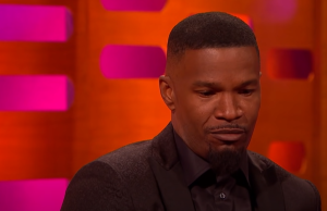 Džejmi Foks je spreman da govori o svom ugroženom zdravlju isključivo kroz humor na sceni