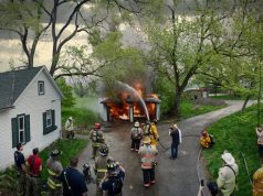 VIDEO Izgorela luksuzna vila poznate manekenke: Na teren izašla 94 vatrogasca