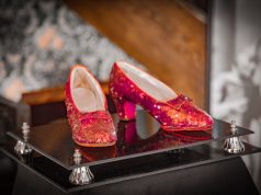 Ukradene cipele iz filma “Čarobnjak iz Oza” ići će na međunarodnu turneju, a zatim će završiti na aukciji