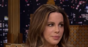 Kejt Bekinsejl hospitalizovana na Dan majki