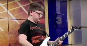 Jedanaestogodišnji gitarista Kol Parsons postao internet zvezda nakon nastupa u školi