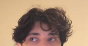 Landon Barker boluje od Turetovog sindroma