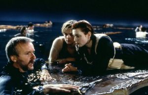 Na aukciji prodat deo drvenih vrata iz filma “Titanik” za skoro 719 hiljada dolara