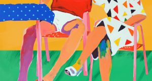 Povratak u nostalgični zvuk: Bend Two Door Cinema Club predstavio novi singl “Happy Customers”