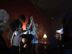 Ugrozio je mnoge pevače i doneo zabavu celom svetu: Izumitelj karaoka preminuo u 100. godini