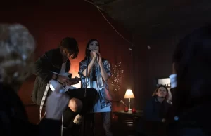 Ugrozio je mnoge pevače i doneo zabavu celom svetu: Izumitelj karaoka preminuo u 100. godini