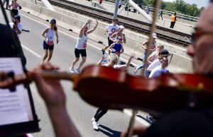 Beogradska filharmonija tradicionalno bodrila trkače Beogradskog maratona