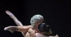 Komad koji se uvlači pod kožu – Sidnejska kompanija igre opčinila beogradsku publiku