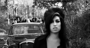 Bili Pajper otkrila da je Ejmi Vajnhaus bila žrtva vršnjačkog nasilja