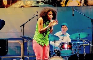 Dženi Mekferson nastupa na Nišvilu