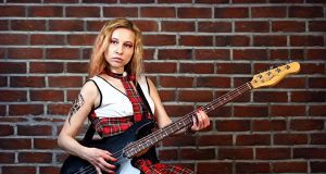 “Žene u rokenrolu” izložba koncertnih fotografija Anamarije Vartabedijan i Danice Trajković