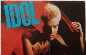 Bili Ajdol časti za 40. rođendan albuma “Rebe Yell” neobjavljenom pesmom iz te epohe