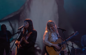 (VIDEO) Madi Diaz i Lennon Stella postavile jedno pitanje manje