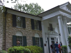 Sud obustavio prodaju Grejslenda, doma Elvisa Prislija: Aukcija navodno nezakonita