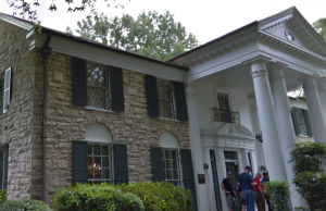 Sud obustavio prodaju Grejslenda, doma Elvisa Prislija: Aukcija navodno nezakonita