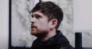 Publika kaže da je ovo najbolji video u tekućoj godini: Džejms Blejk objavio “Thrown Around”