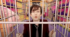 Džarvis Koker se pridružio Jesus and Mary Chain na hitu “Just Like Honey”