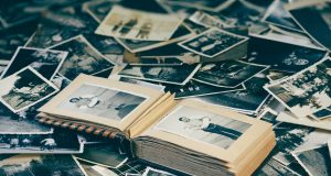 Retrospektivna izložba fotografija Eliota Ervita u glavnom gradu Belgije