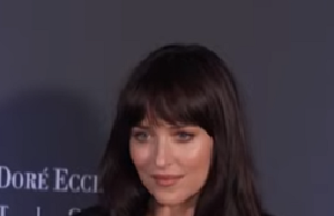 Priča SE: Dakota Džonson i Kris Martin obnovili romansu