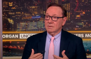 (VIDEO) Kevin Spejsi se rasplakao u emisiji kod Pirsa Morgana