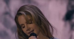 Lana Del Rey ga zove “najtvrđim reperom”, a on joj prekida koncert: Sada imaju zajedničku pesmu