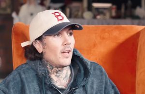 Pevač grupe Bring Me The Horizon Oli Sajks kritikovao modernu pop muziku