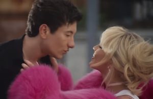 Sabrina Karpenter raskinula sa slavnim glumcem