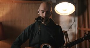 Dejv Mekendri predstavio singlove “Just Let Go” i “Dr*gs” sa novog LP-a