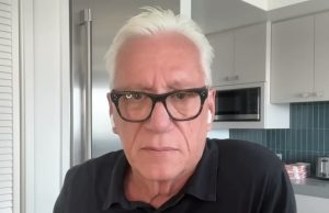 Džejms Vuds tvrdi da mu nije bilo dozvoljeno da promoviše film “Openhajmer” zbog njegovih političkih stavova