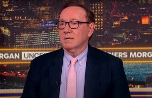 Kevin Spejsi u Jermeniji dobio nagradu za neprocenjiv doprinos kinematografiji