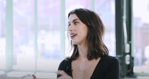 Bila je u najpoznatijoj duetskoj pesmi, a sad objavljuje kolaborativni album: Kimbra i “Idols & Vices (Vol. 1)”